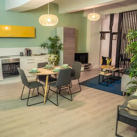 Style 81 Apartment *